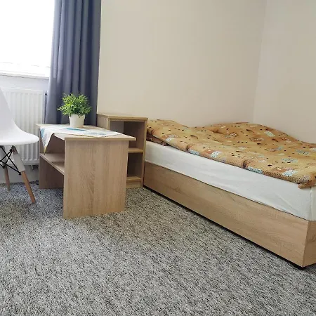 Osrodek Kolonijno - Wypoczynkowy Ania *