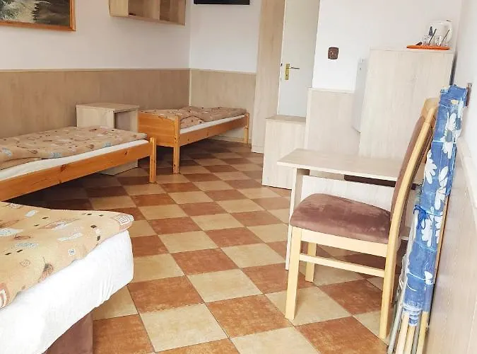 Kompleks wypoczynkowy Ośrodek Kolonijno - Wypoczynkowy Ania *