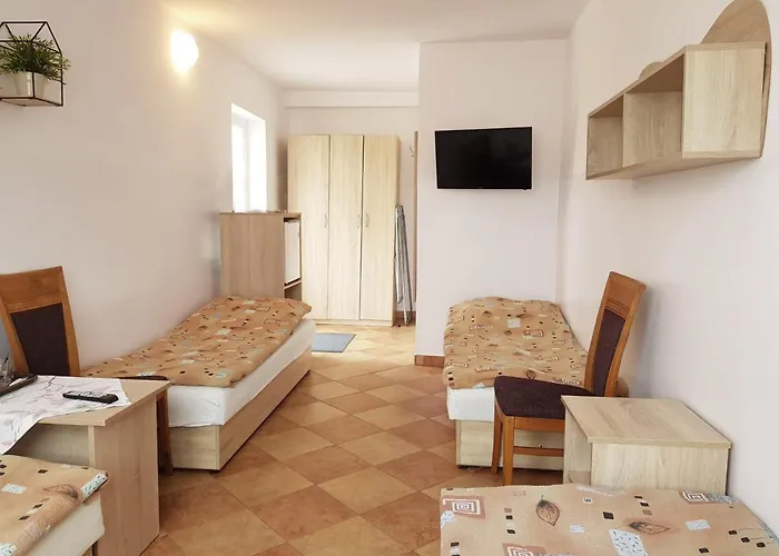 Ośrodek Kolonijno - Wypoczynkowy Ania