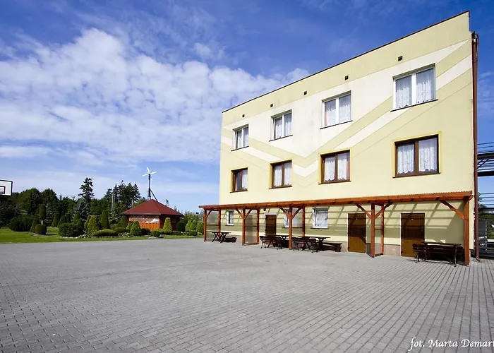 Ośrodek Kolonijno - Wypoczynkowy Ania *